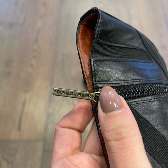 Donald J Pliner Leather Booties Black sz 4 - Picture 4 of 8